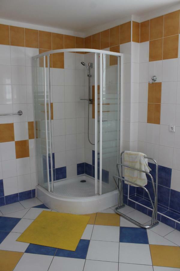 Apartman V Podskali Hluboká nad Vltavou المظهر الخارجي الصورة